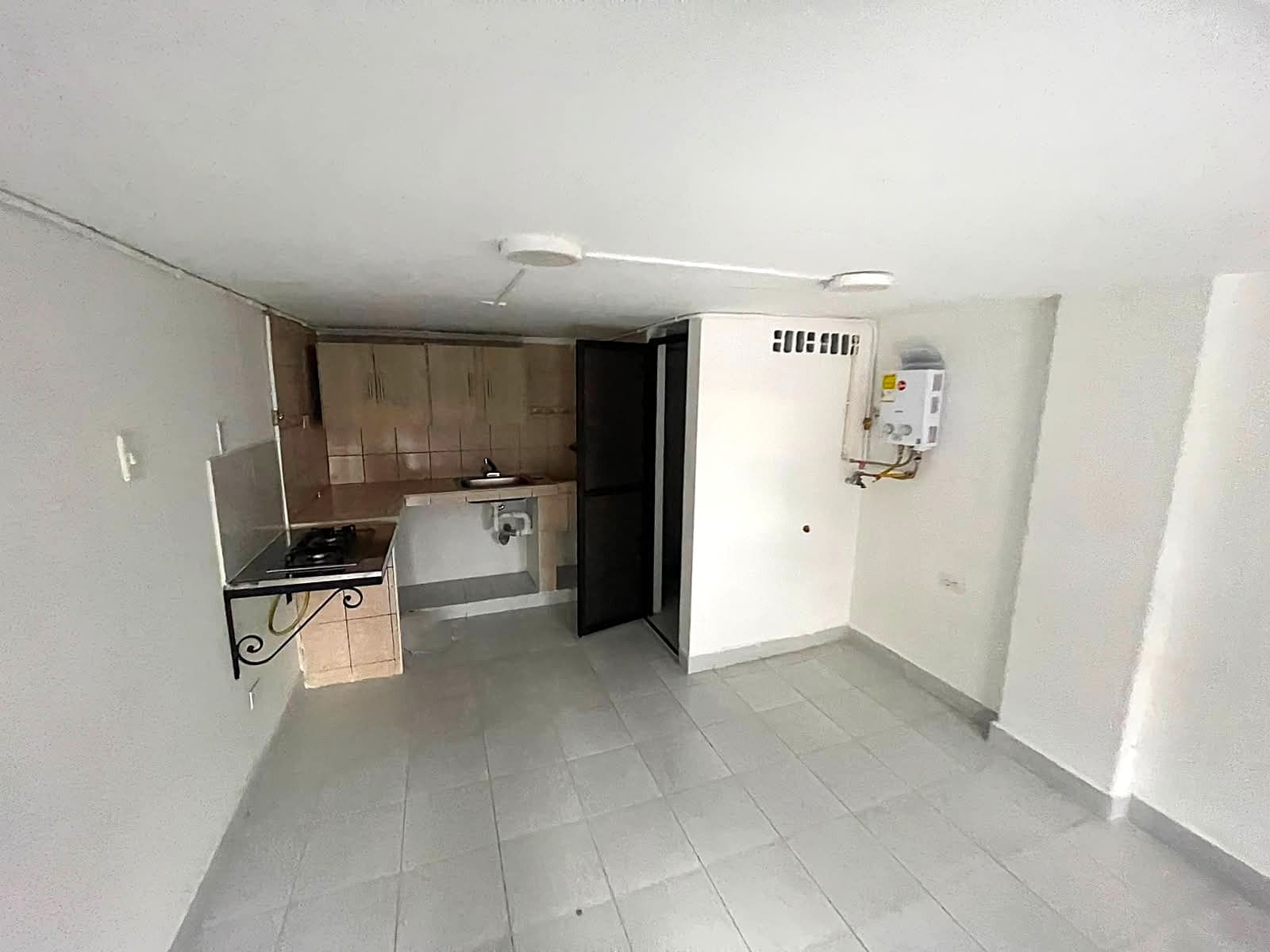 Apartaestudio en arriendo en Buenos Aires, Centro, Medellín — foto 3 de 11