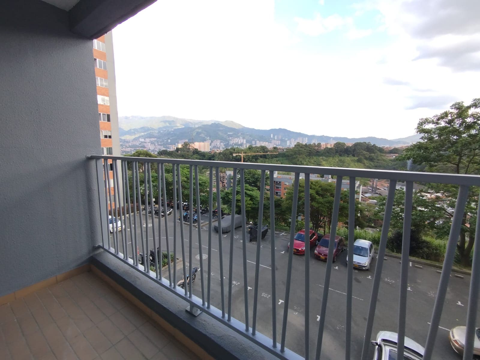 Apartamento en arriendo en El Guayabo, Itagui — foto 1 de 17