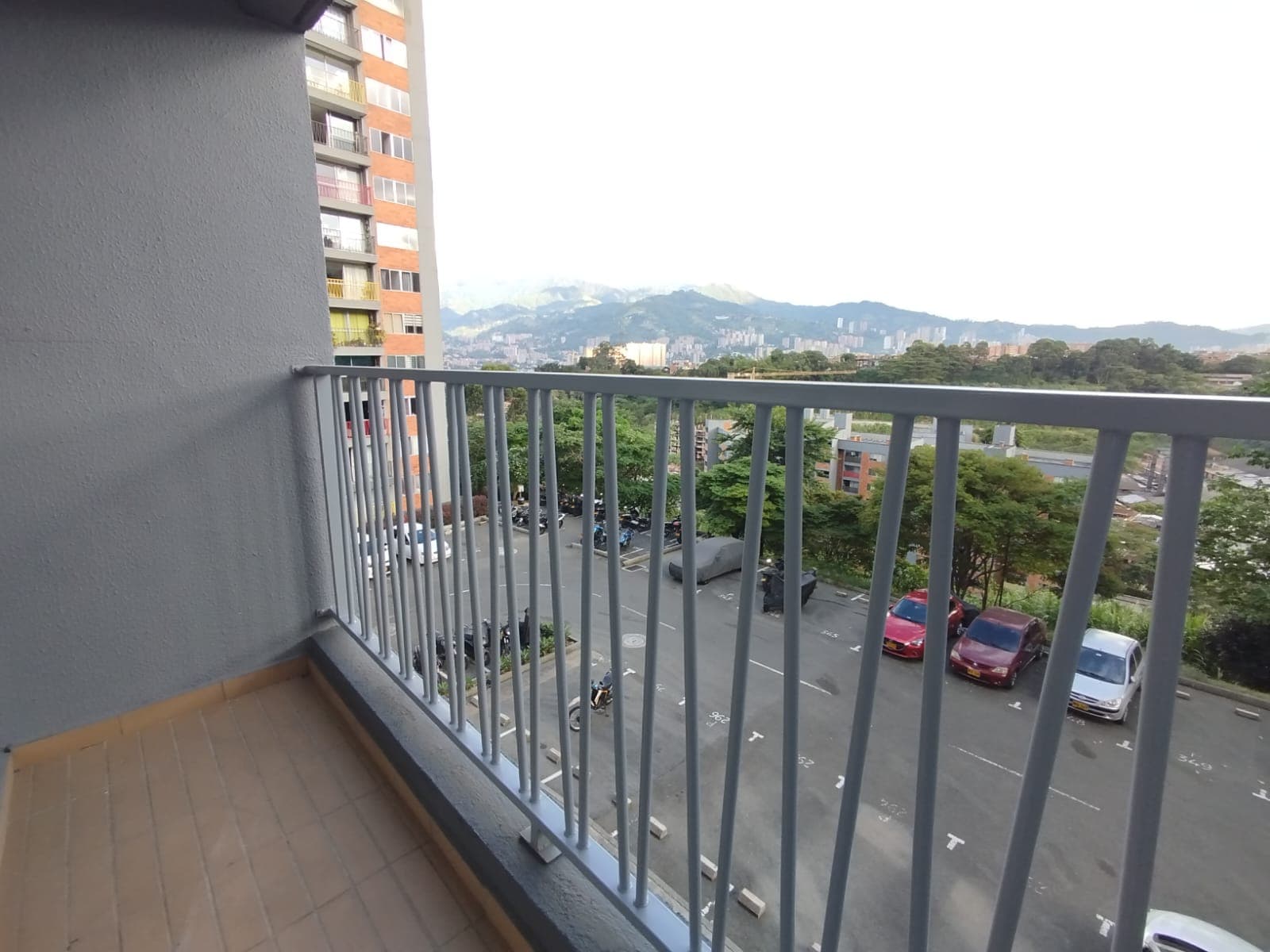 Apartamento en arriendo en El Guayabo, Itagui — foto 2 de 17