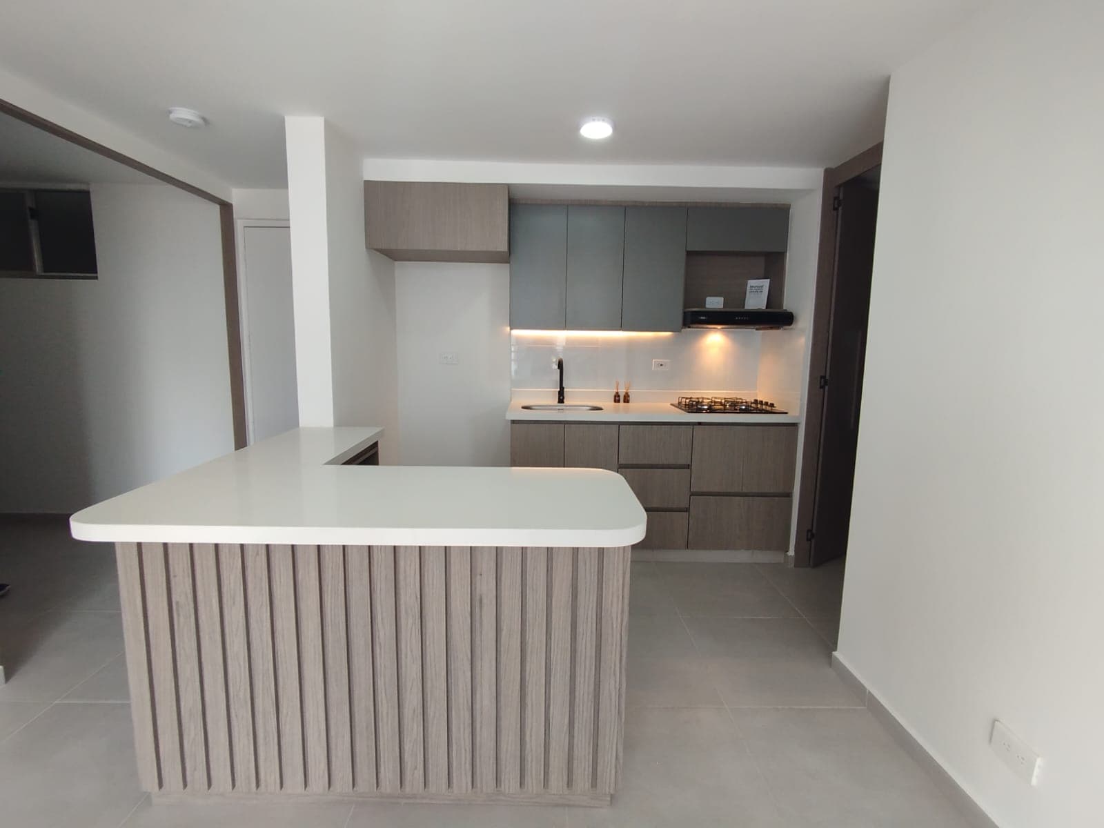 Apartamento en arriendo en Rionegro — foto 1 de 14