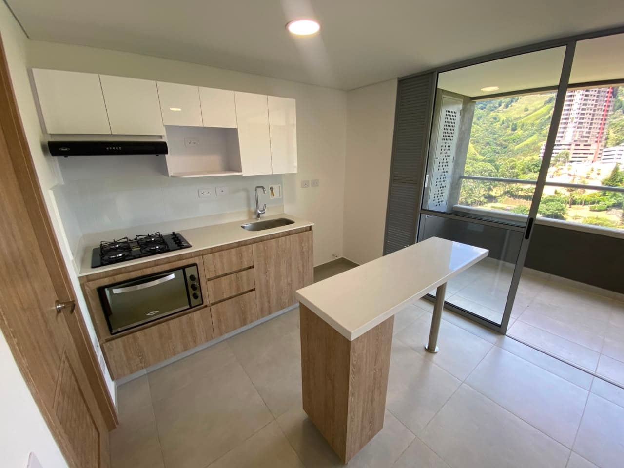 Apartamento en arriendo en San Jose, Sabaneta — foto 3 de 19
