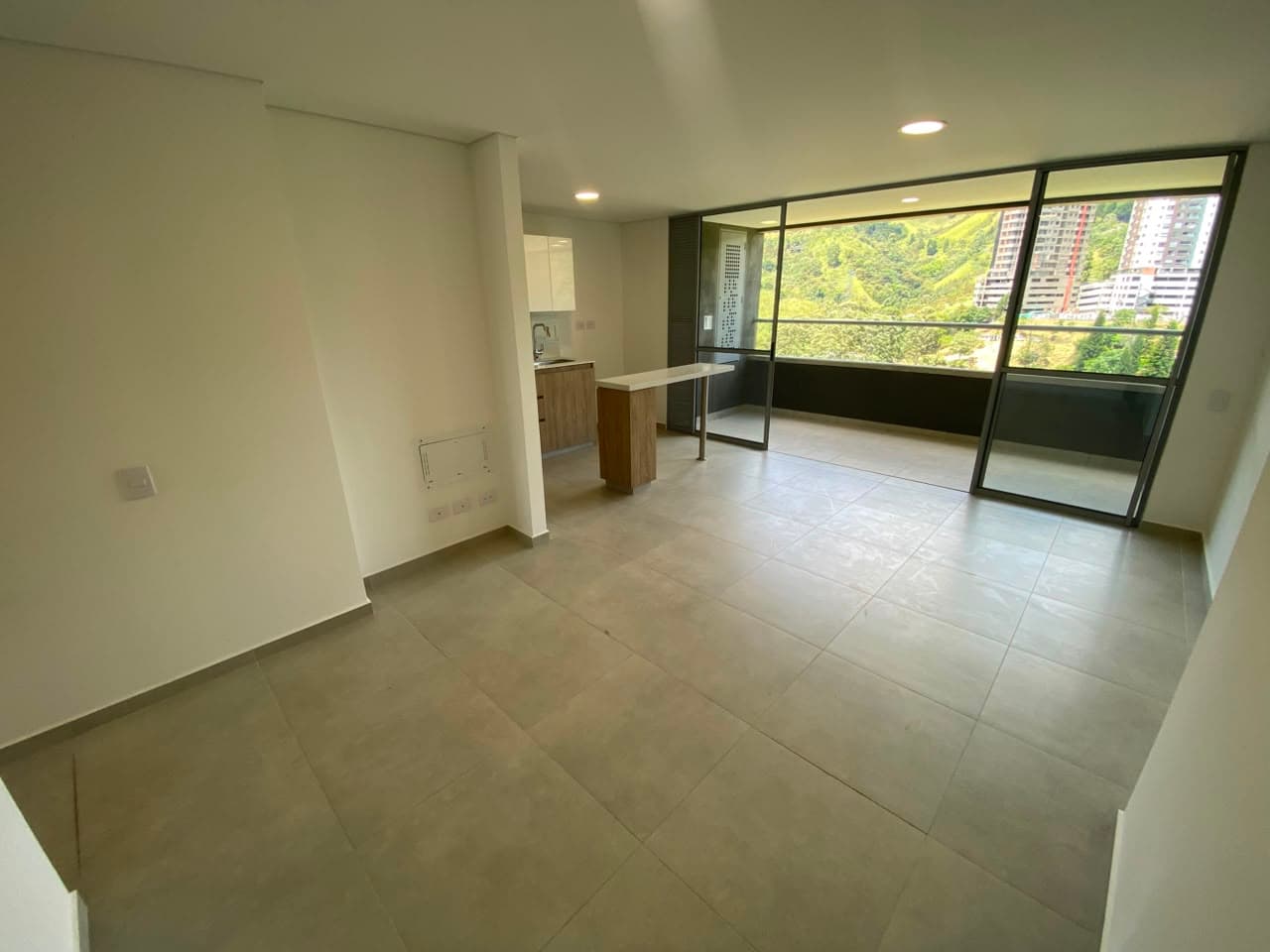 Apartamento en arriendo en San Jose, Sabaneta — foto 5 de 19