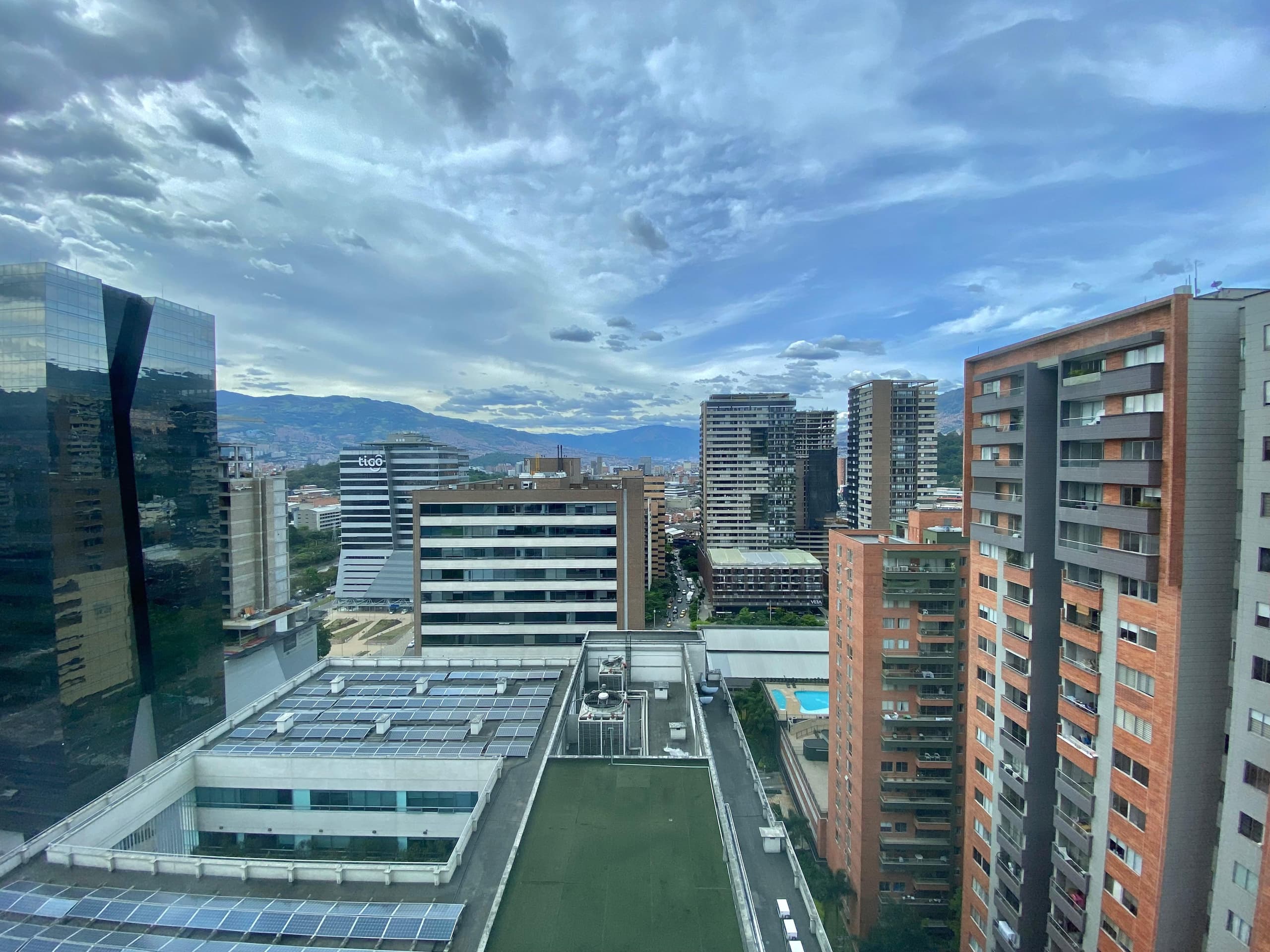 Oficina en arriendo en Ciudad Del Rio, Medellín — foto 1 de 12
