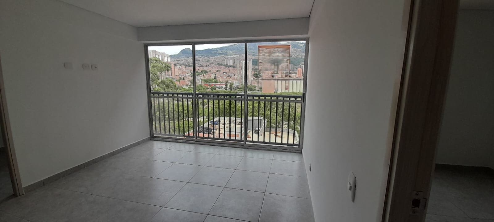 Apartamento en arriendo en Madera, Bello — foto 3 de 12