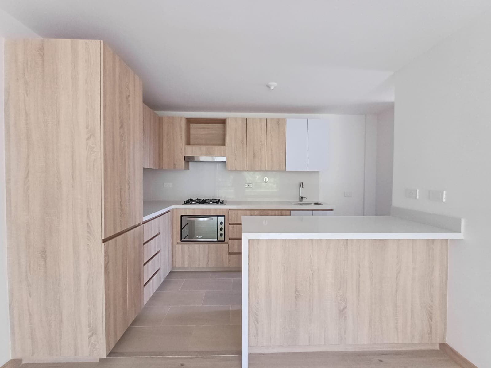 Apartamento en arriendo en Camino Verde, Envigado — foto 3 de 20