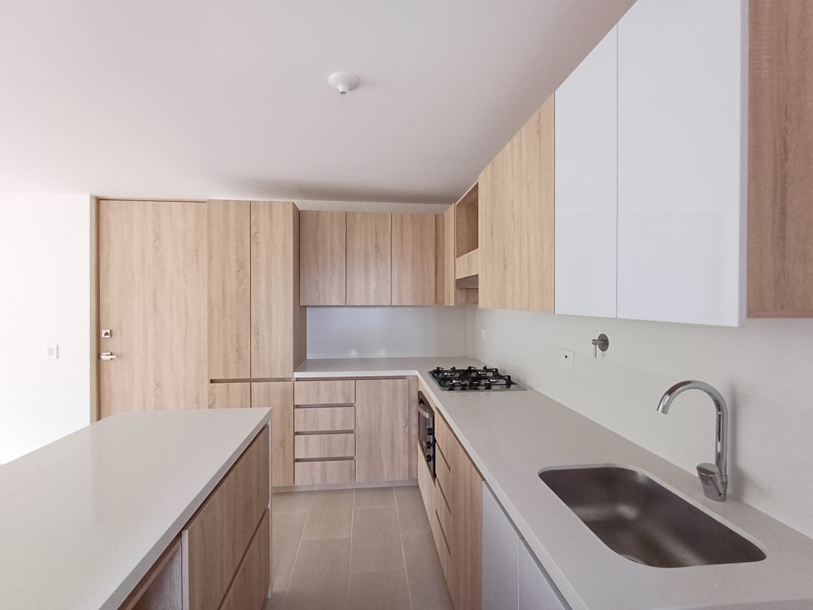 Apartamento en arriendo en Camino Verde, Envigado — foto 4 de 20