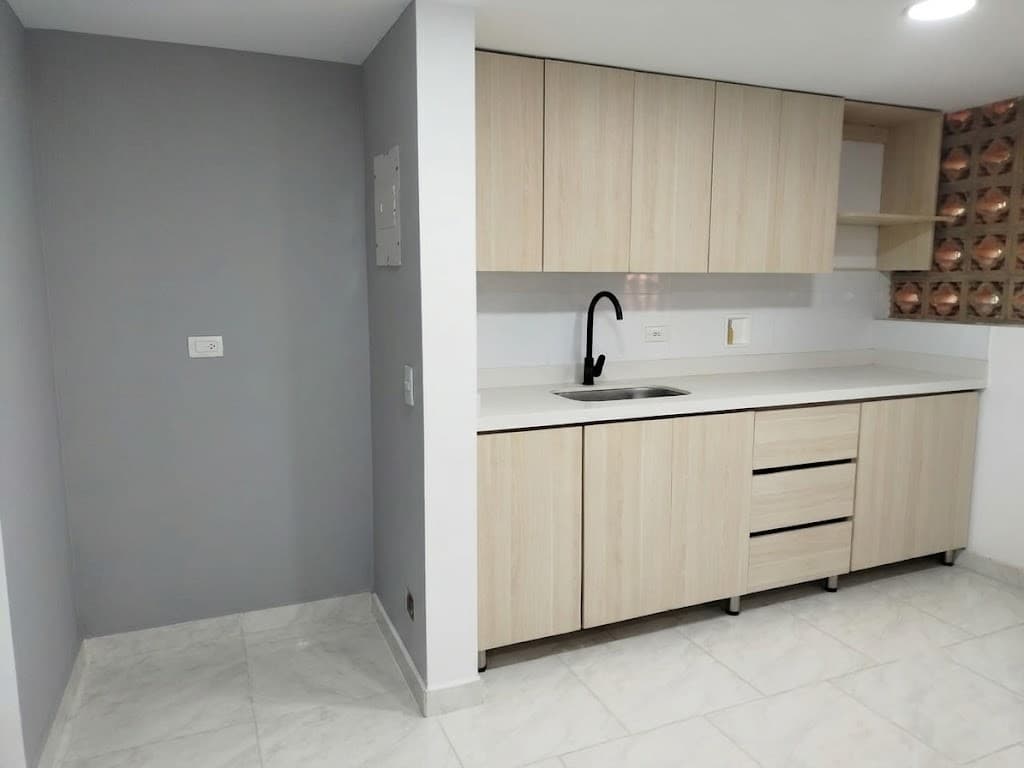Apartamento en arriendo en Prado, Centro, Medellín — foto 2 de 13