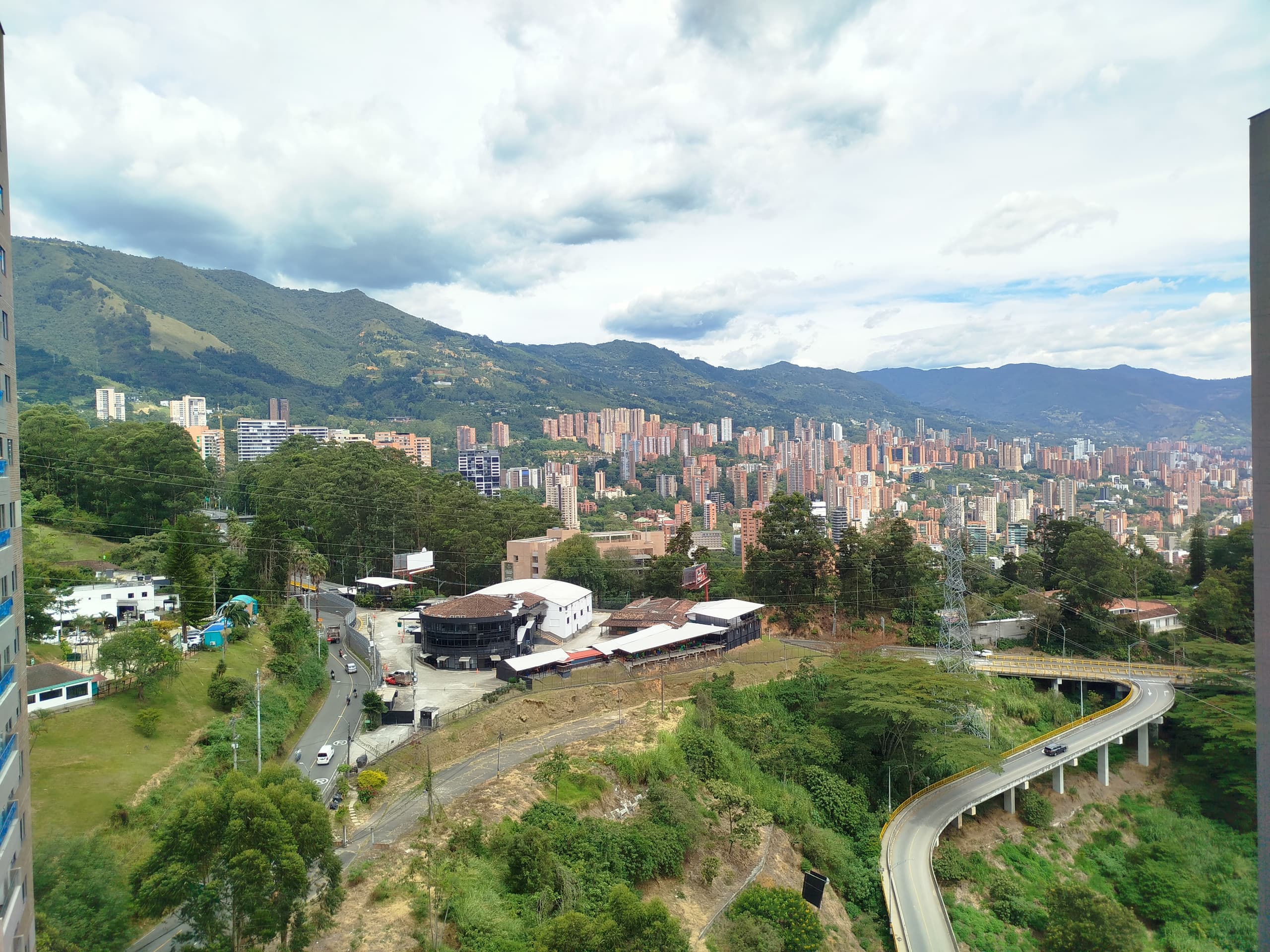 Apartamento en arriendo en Las Palmas M, Poblado, Medellín — foto 2 de 20