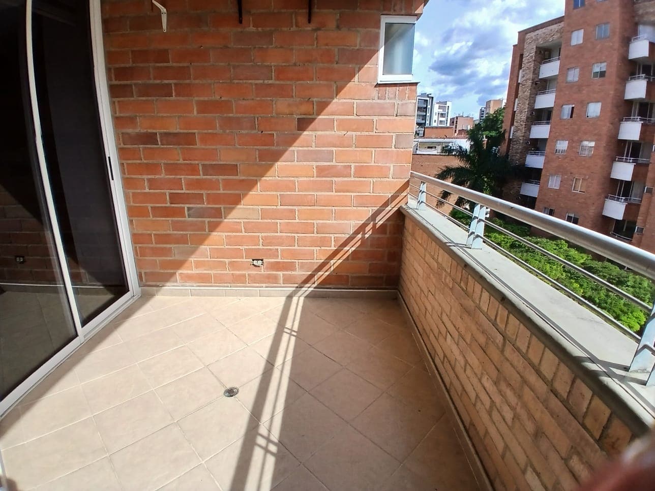 Apartamento en arriendo en Laureles, Medellín — foto 2 de 20