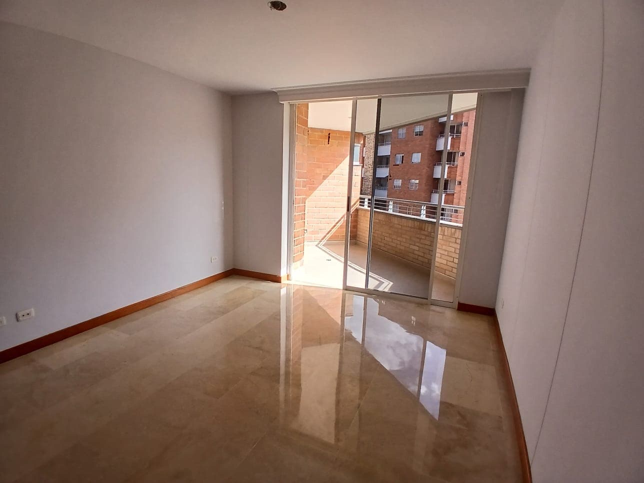 Apartamento en arriendo en Laureles, Medellín — foto 3 de 20