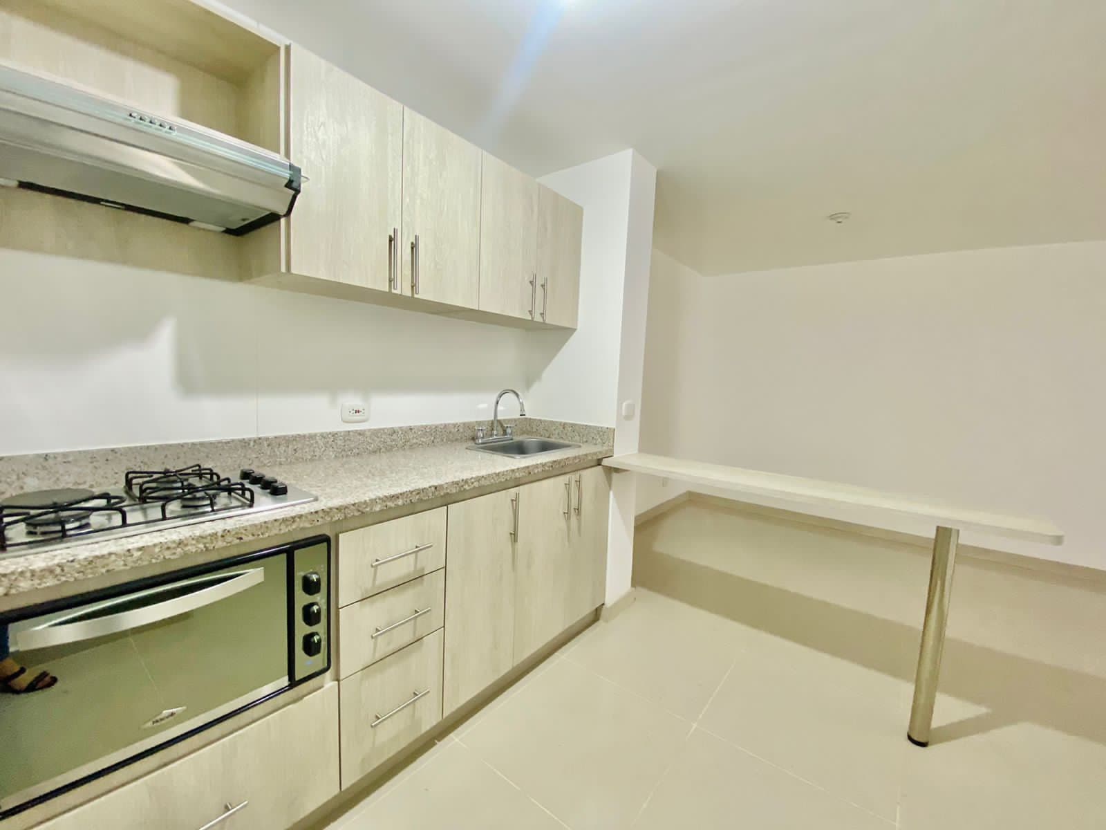Apartamento en arriendo en Calle Larga, Sabaneta — foto 2 de 17