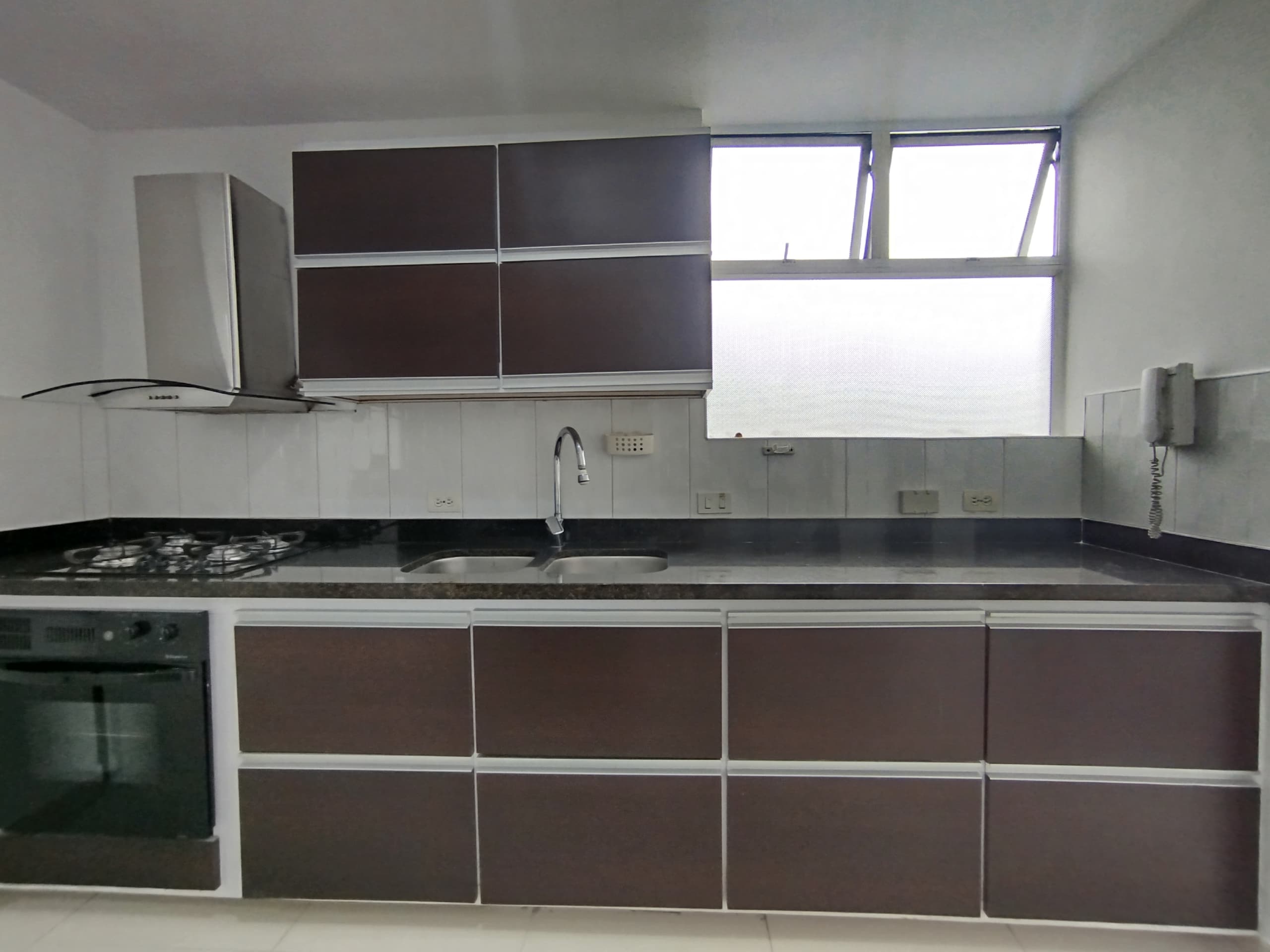 Apartamento en arriendo en Castropol, Poblado, Medellín — foto 2 de 20