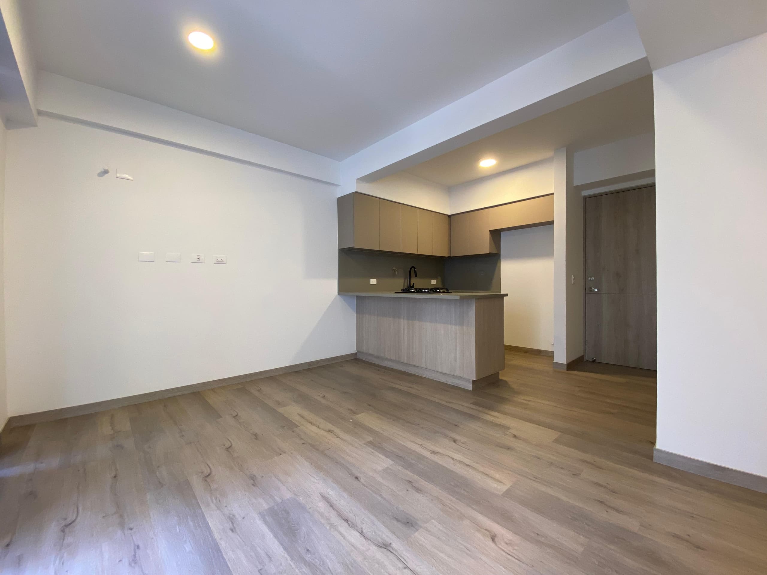 Apartamento en arriendo en Ciudad Del Rio, Medellín — foto 2 de 19