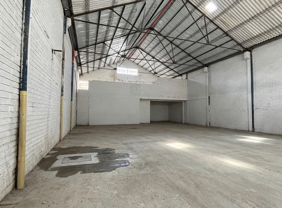 Bodega en arriendo en Guayabal, Belen, Medellín — foto 4 de 15