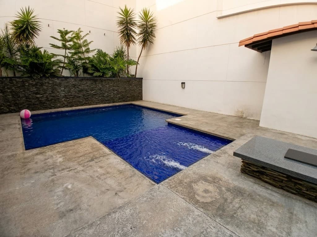 Casa Vivienda en arriendo en Laureles, Medellín — foto 1 de 20