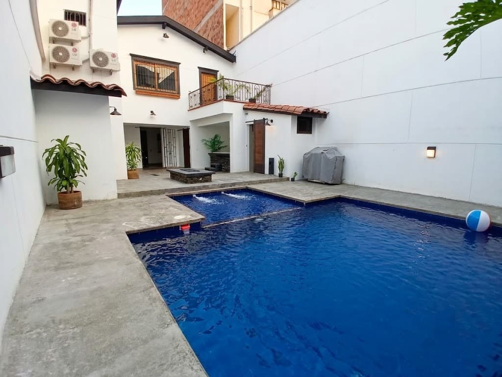 Casa Vivienda en arriendo en Laureles, Medellín — foto 2 de 20