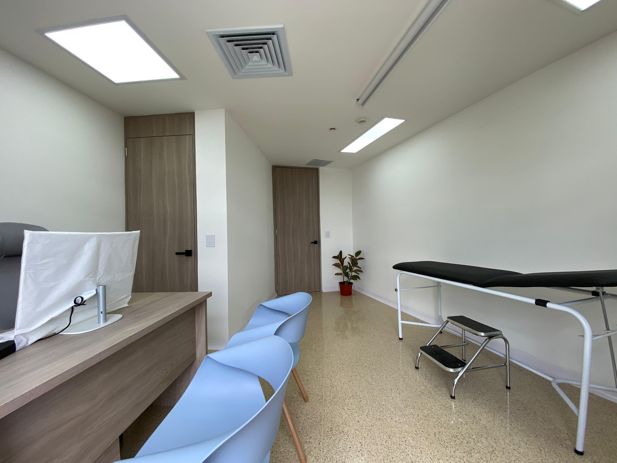 Consultorio en arriendo en San Diego, Poblado, Medellín — foto 1 de 13