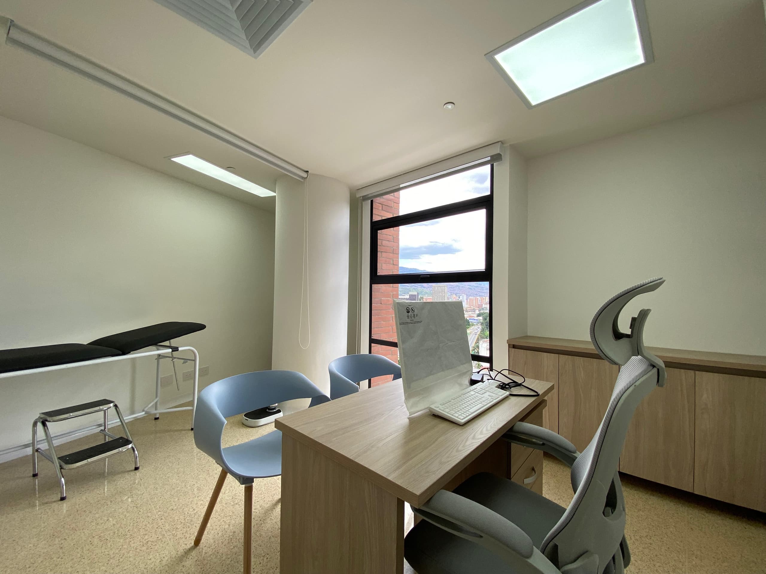 Consultorio en arriendo en San Diego, Poblado, Medellín — foto 3 de 13