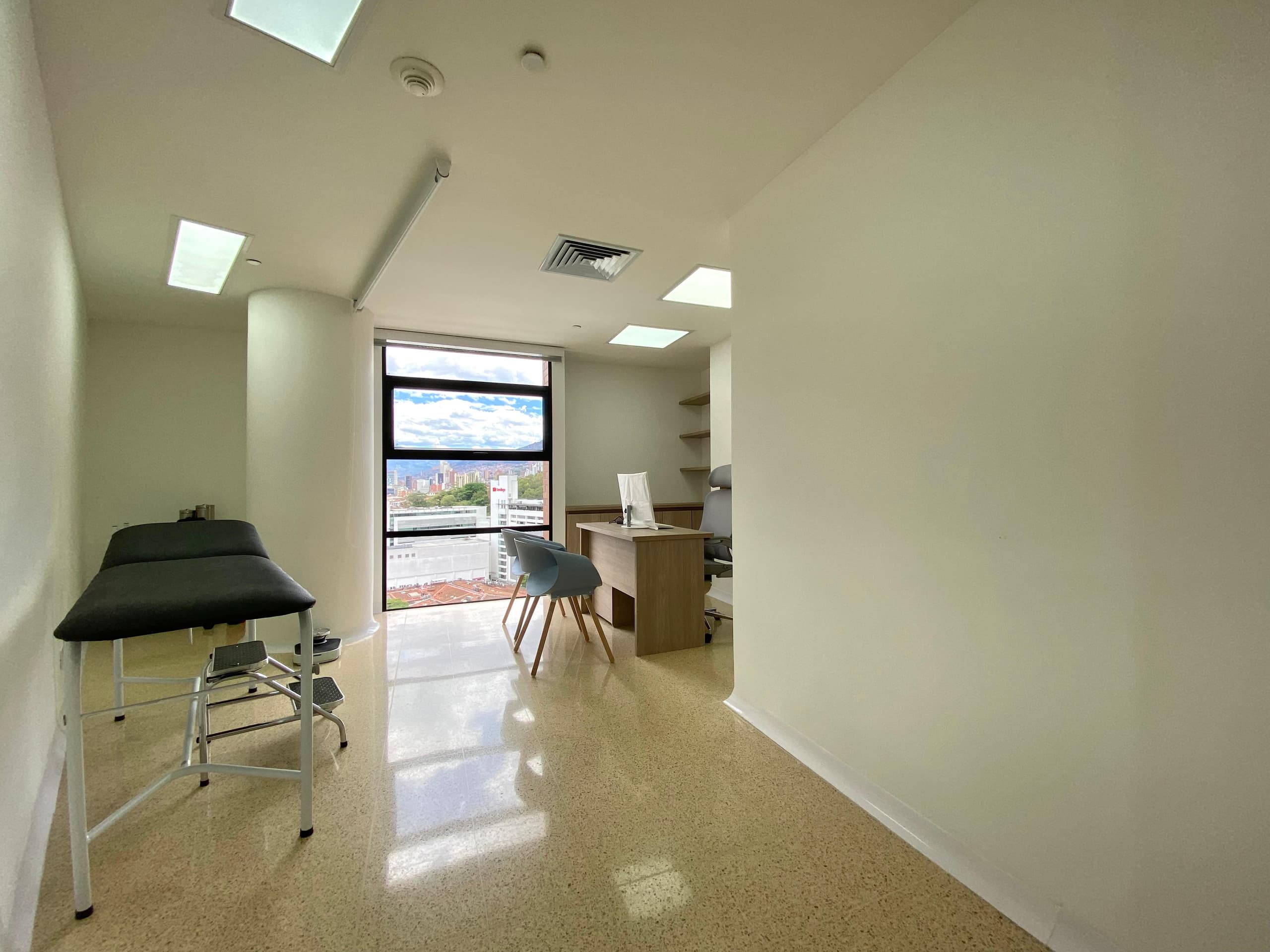 Consultorio en arriendo en San Diego, Poblado, Medellín — foto 5 de 13
