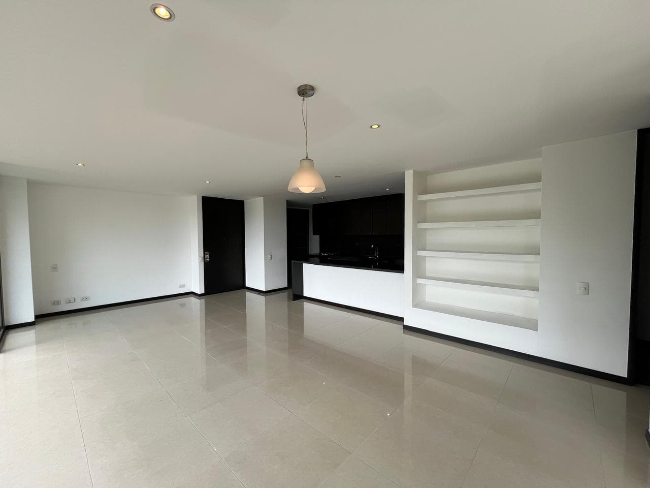 Apartamento en arriendo en La Cola Del Zorro, Poblado, Medellín — foto 5 de 20