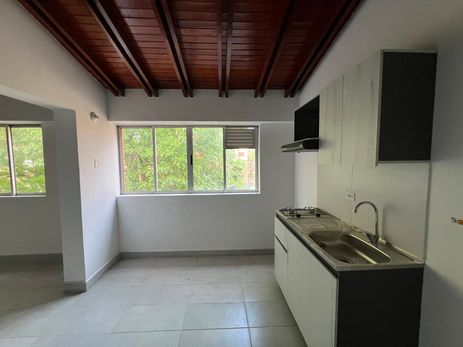 Apartaestudio en arriendo en Bolivariana, Laureles, Medellín — foto 4 de 12