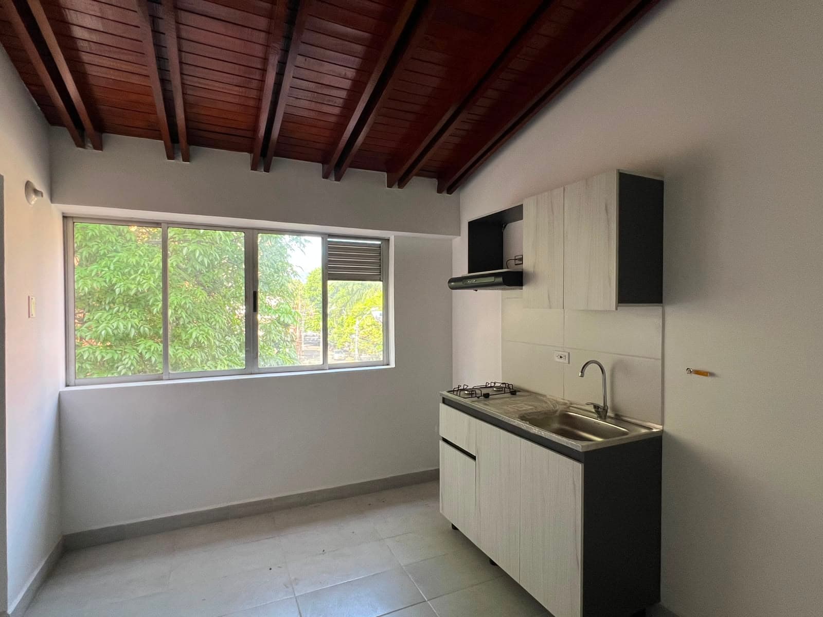 Apartaestudio en arriendo en Bolivariana, Laureles, Medellín — foto 5 de 12