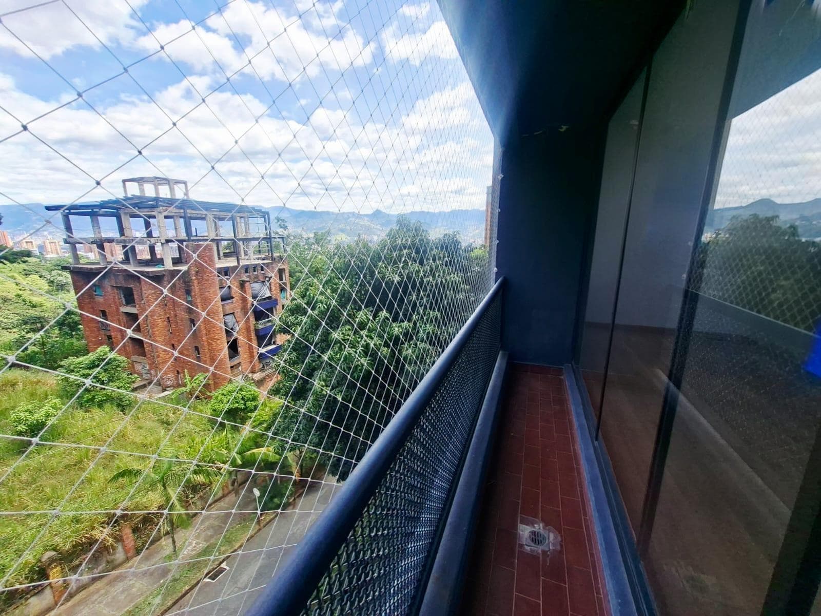 Apartamento en arriendo en El Tesoro, Poblado, Medellín — foto 2 de 16