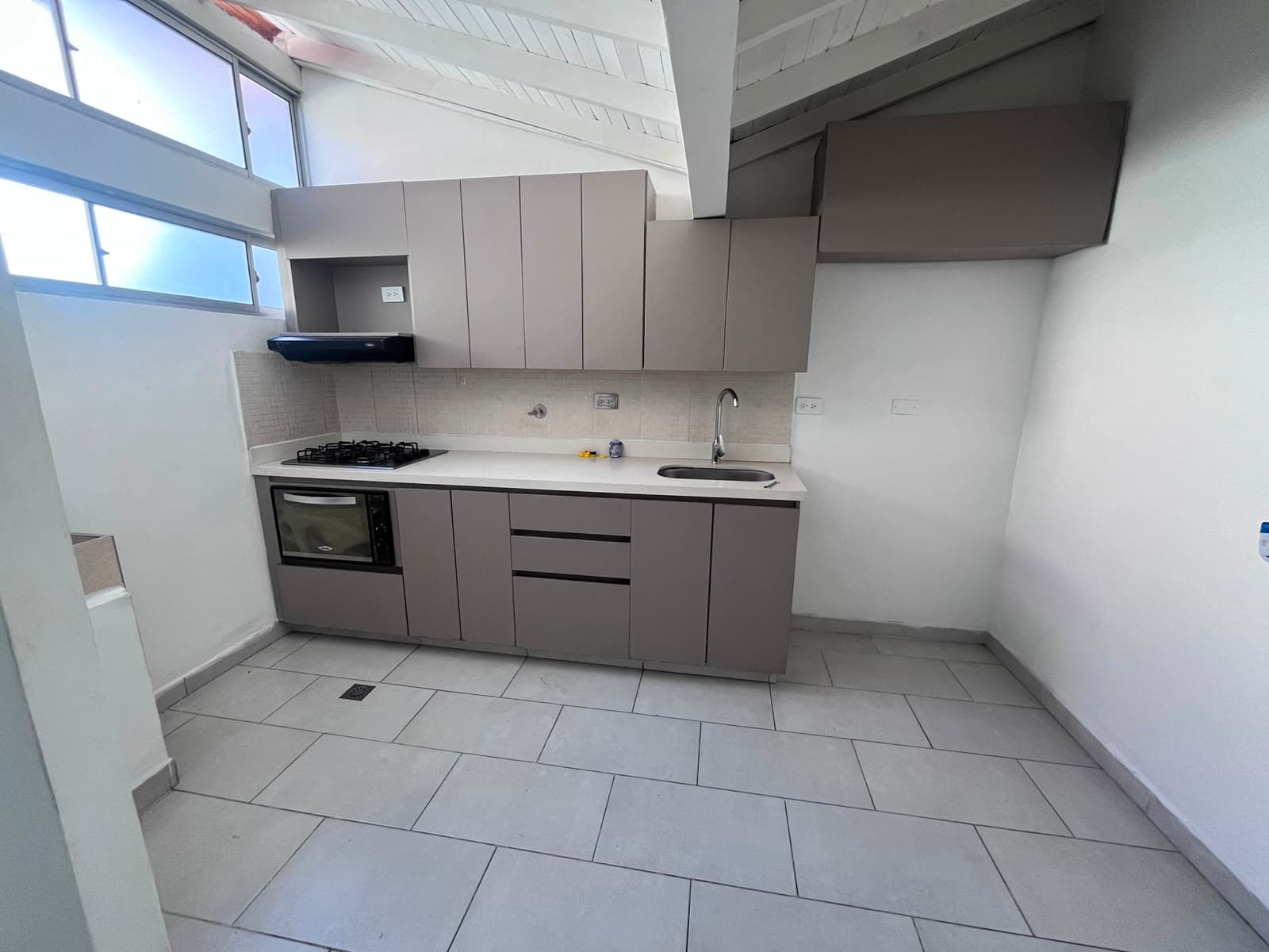Apartamento en arriendo en Itagui — foto 4 de 12