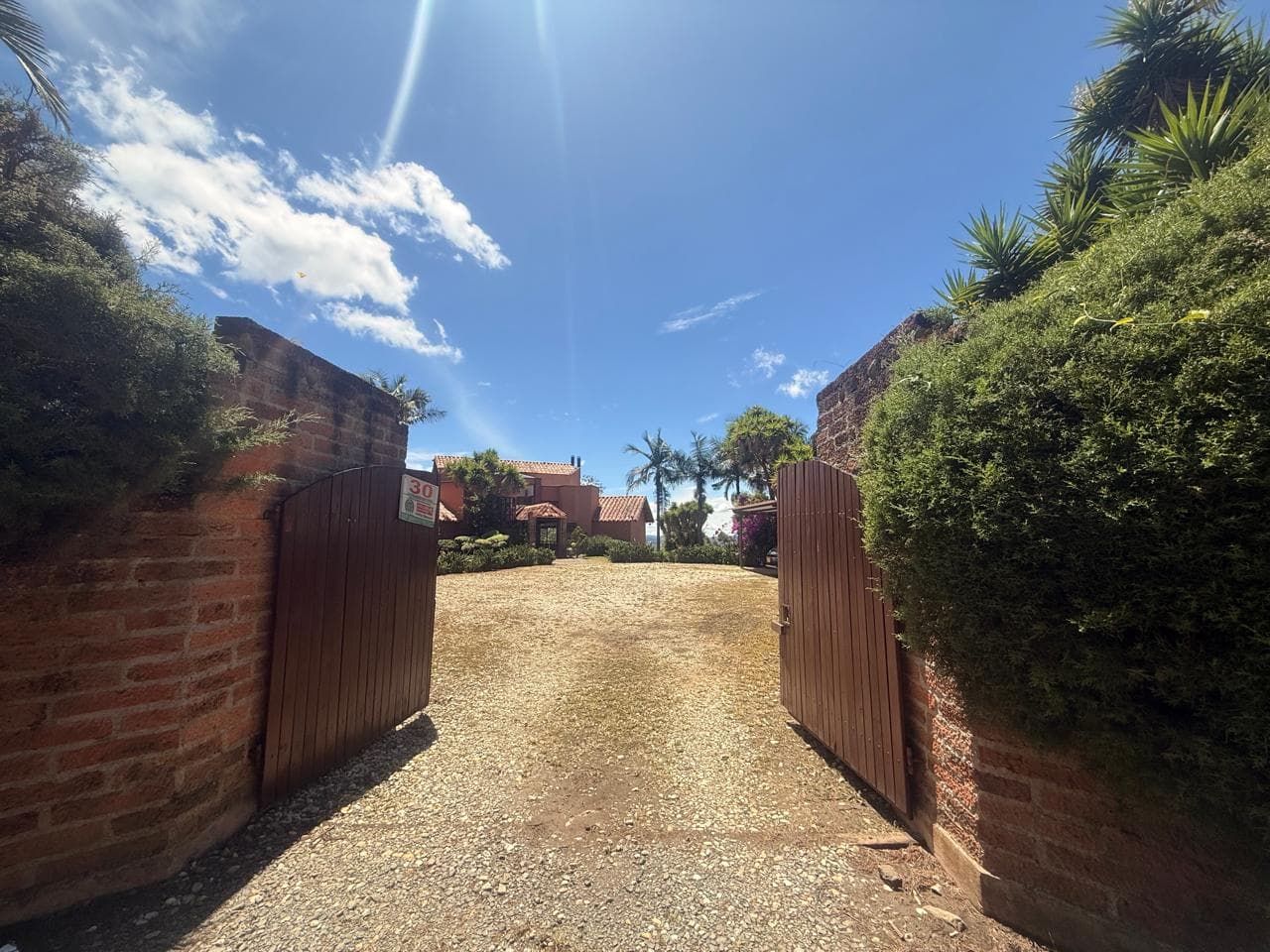 Casa Vivienda en arriendo en Sajonia, Rionegro — foto 1 de 20