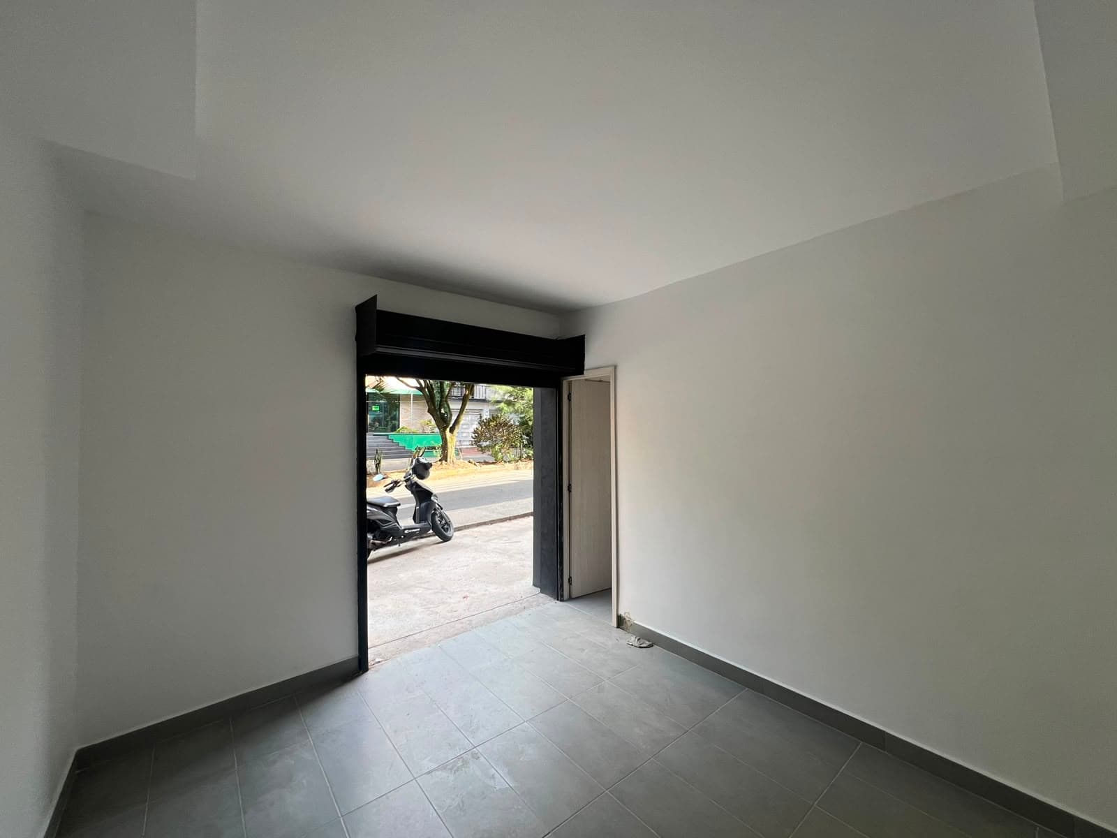 Local en arriendo en Bolivariana, Laureles, Medellín — foto 2 de 12