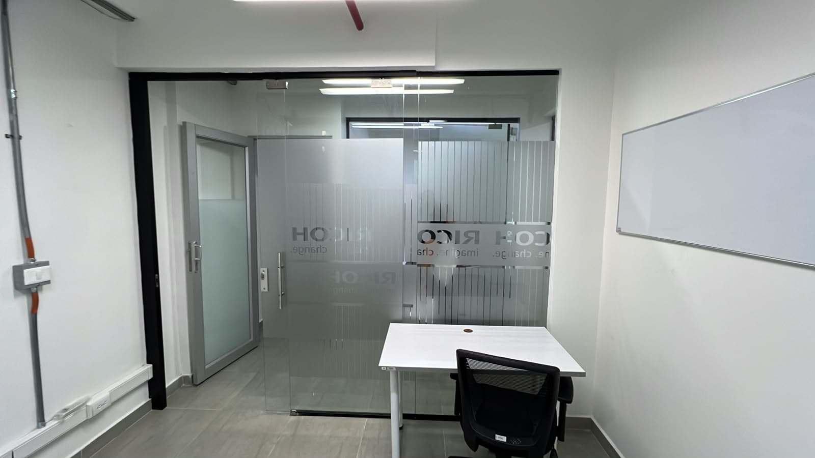 Oficina en arriendo en Ciudad Del Rio, Medellín — foto 1 de 12