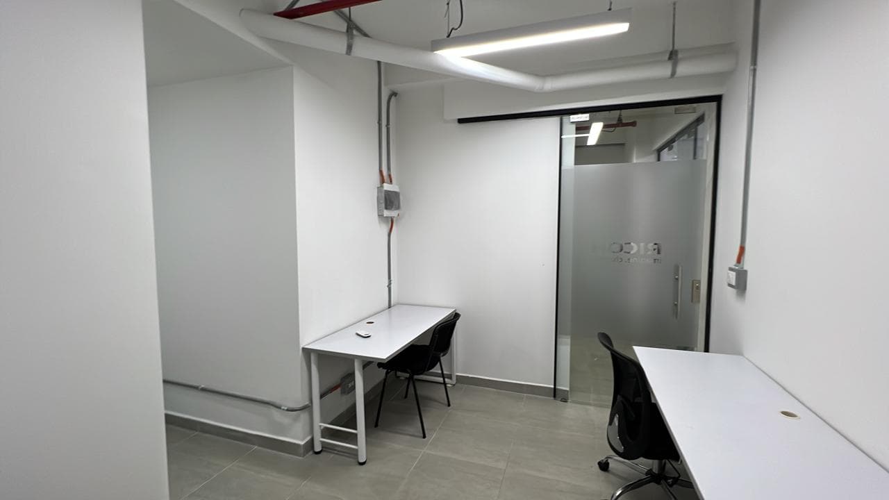Oficina en arriendo en Ciudad Del Rio, Medellín — foto 1 de 12