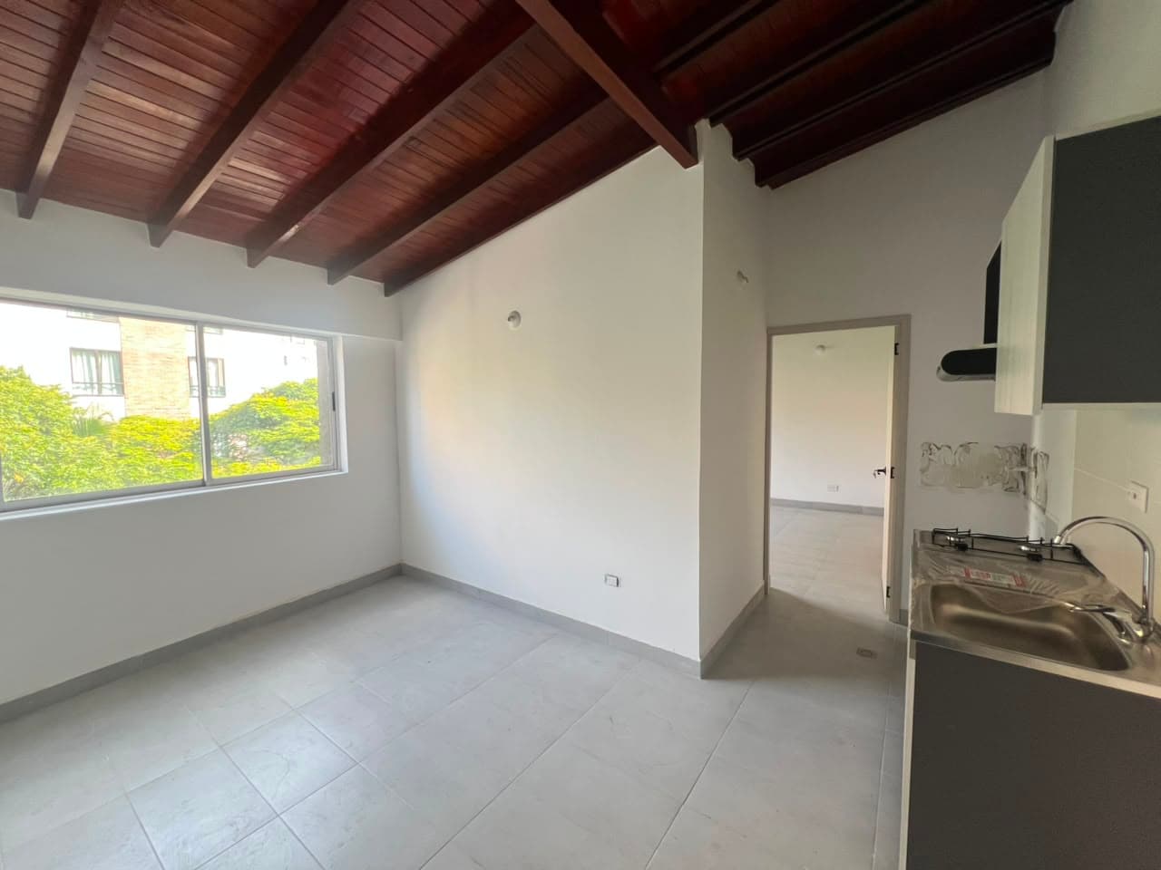 Apartaestudio en arriendo en Bolivariana, Laureles, Medellín — foto 2 de 17