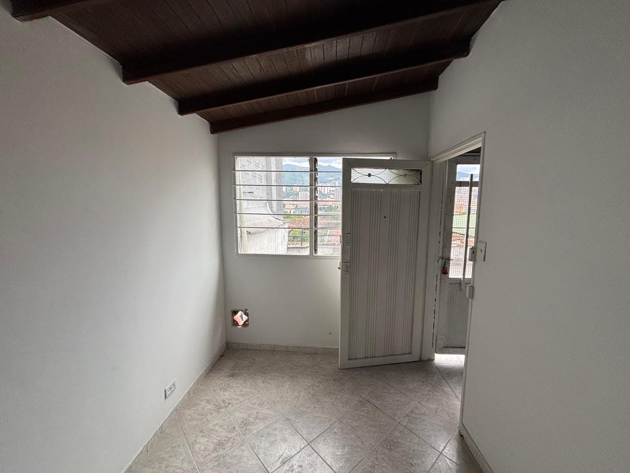 Apartamento en arriendo en Itagui — foto 1 de 13