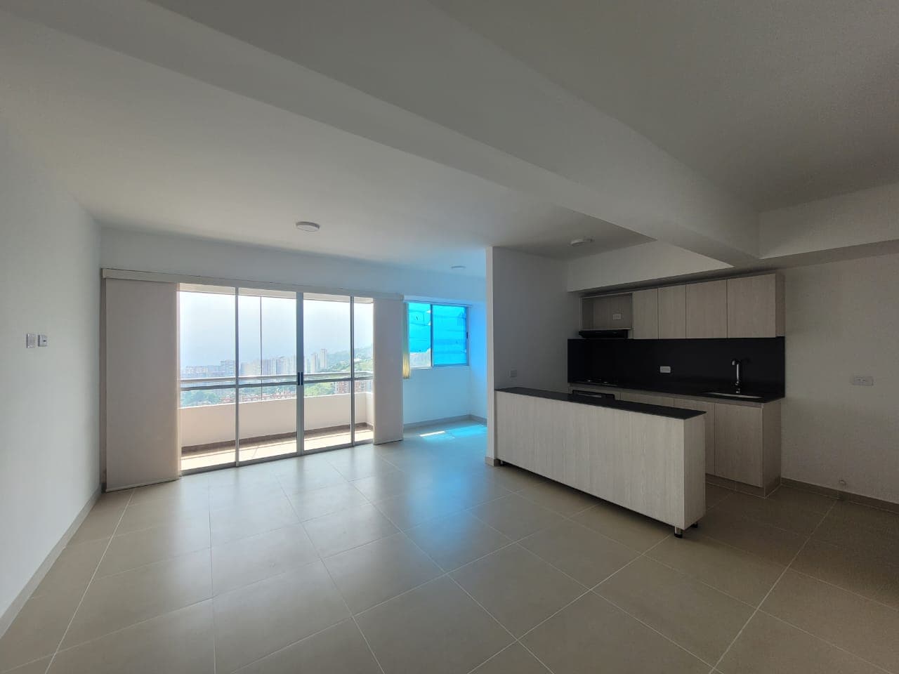 Apartamento en arriendo en Las Lomitas, Sabaneta — foto 3 de 17