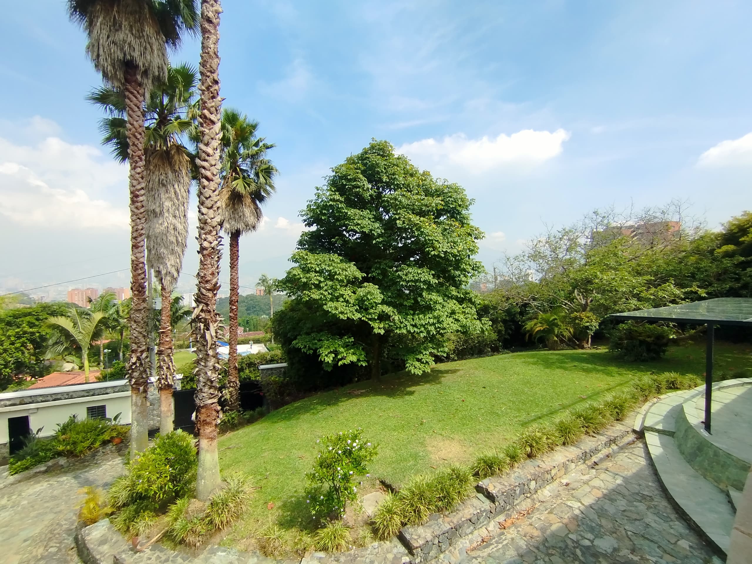 Casa Vivienda en arriendo en San Lucas, Poblado, Medellín — foto 3 de 20
