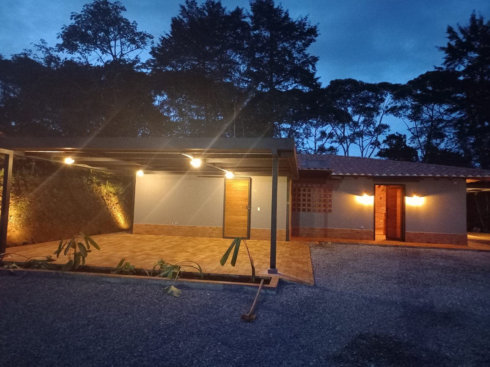 Finca en arriendo en La Ceja — foto 1 de 20