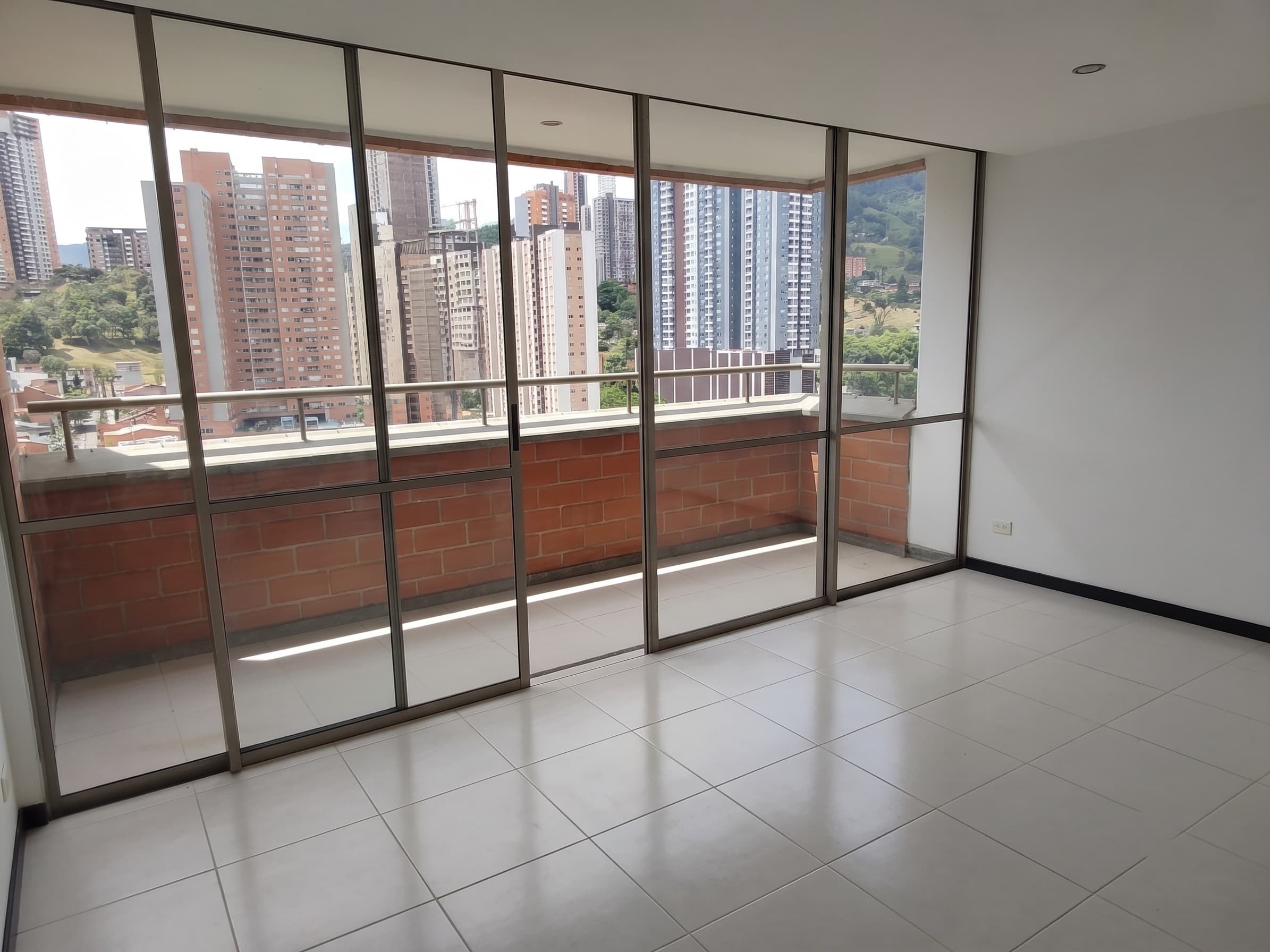 Apartamento en arriendo en Sabaneta — foto 2 de 20