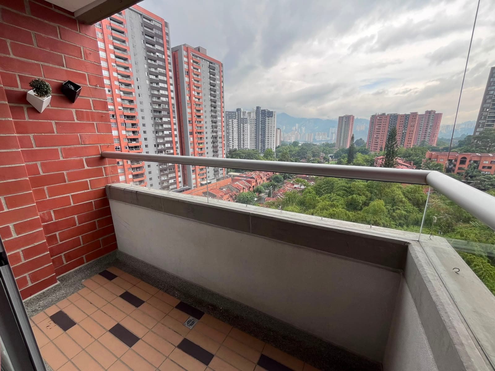 Apartamento en arriendo en Suramerica, La Estrella — foto 1 de 16