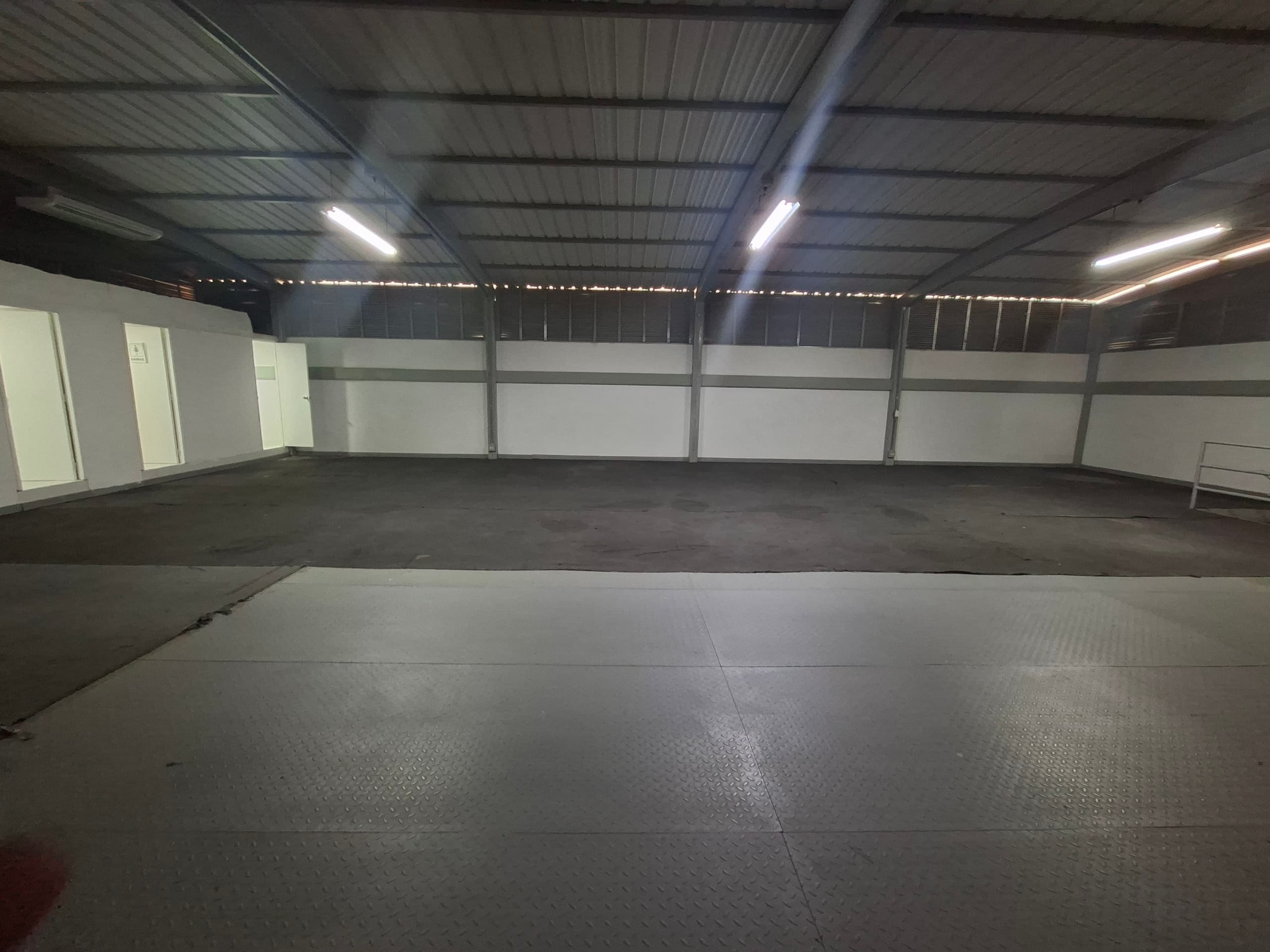 Bodega en arriendo en Centro De La Moda, Itagui — foto 5 de 20