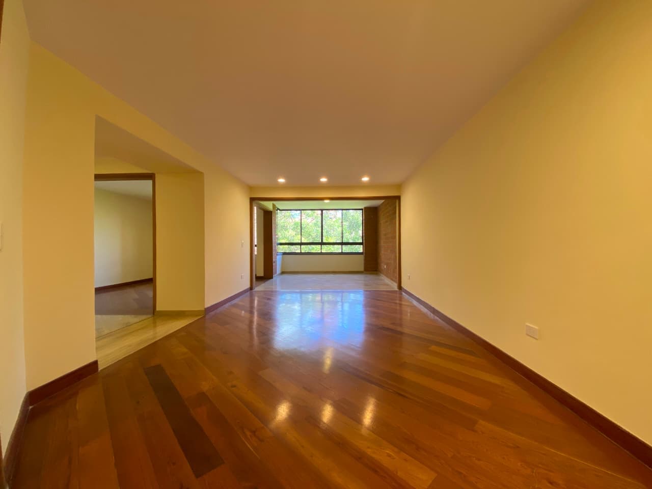 Apartamento en arriendo en La Tomatera, Poblado, Medellín — foto 4 de 20