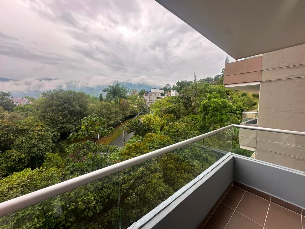 Apartamento en arriendo en Las Antillas, Envigado — foto 2 de 15