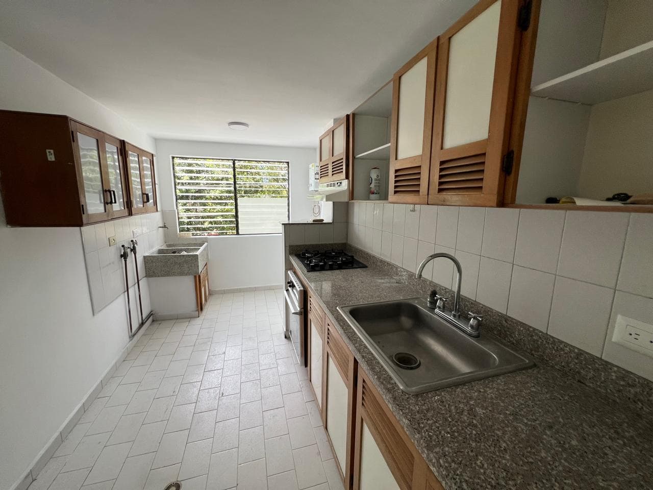 Apartamento en arriendo en Almeria, Laureles, Medellín — foto 3 de 16