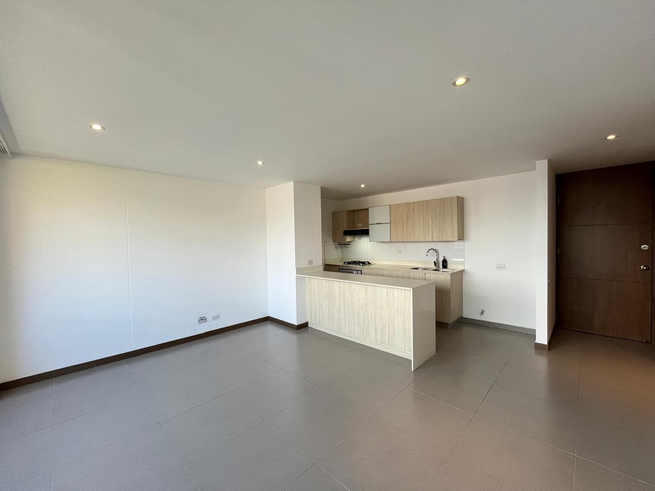 Apartamento en arriendo en Los Gonzalez, Poblado, Medellín — foto 5 de 20