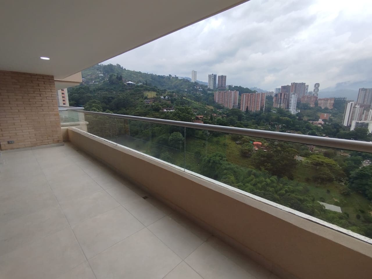 Apartamento en arriendo en Maria Auxiliadora, Sabaneta — foto 2 de 18