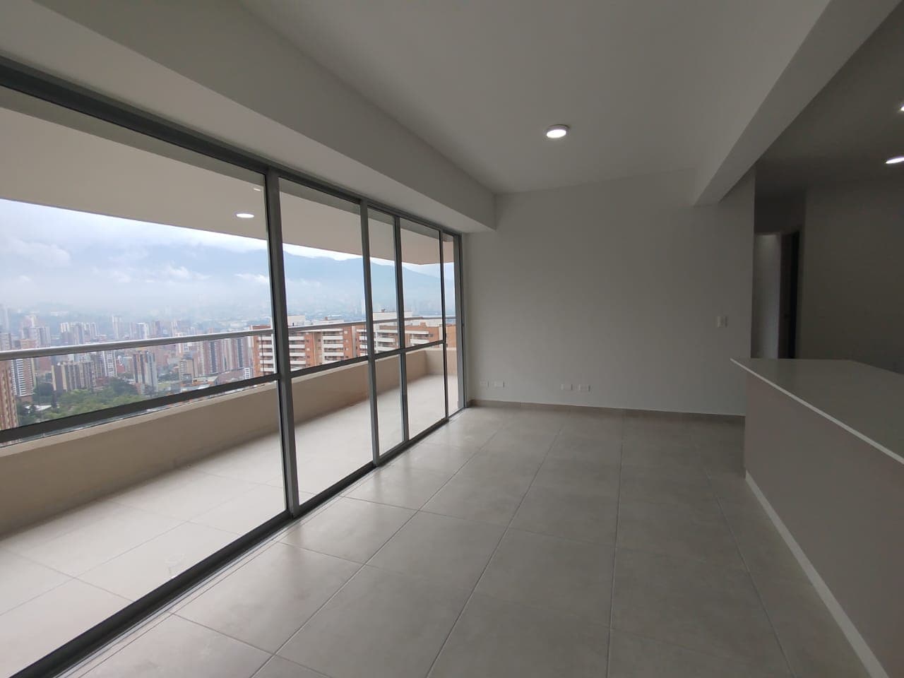 Apartamento en arriendo en Maria Auxiliadora, Sabaneta — foto 4 de 18