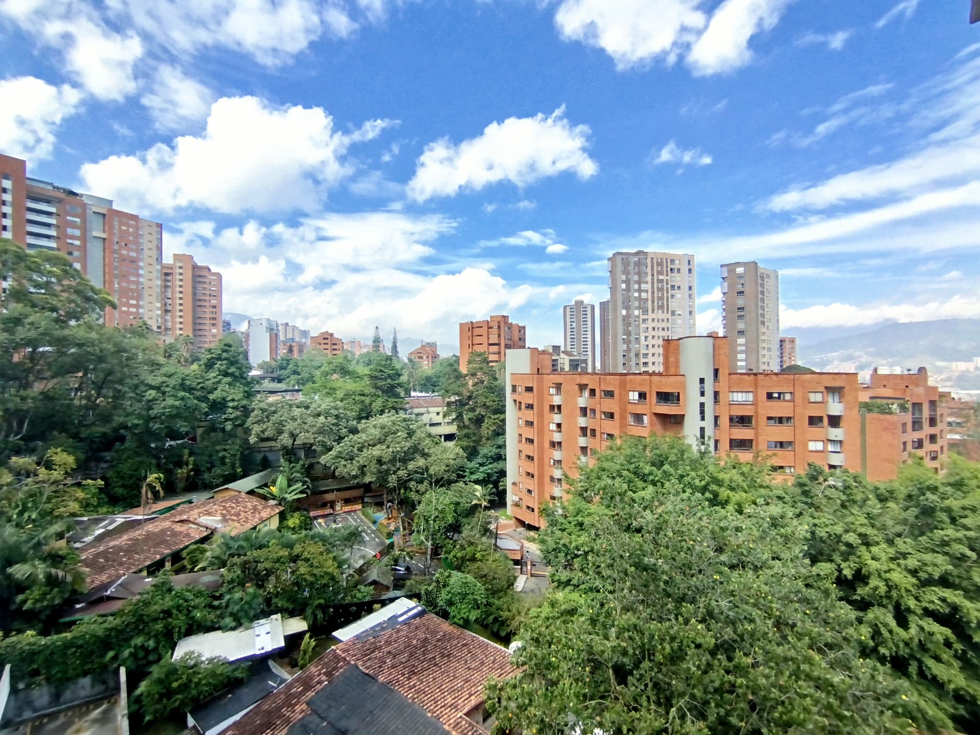 Apartamento en arriendo en Provenza, Poblado, Medellín — foto 1 de 20