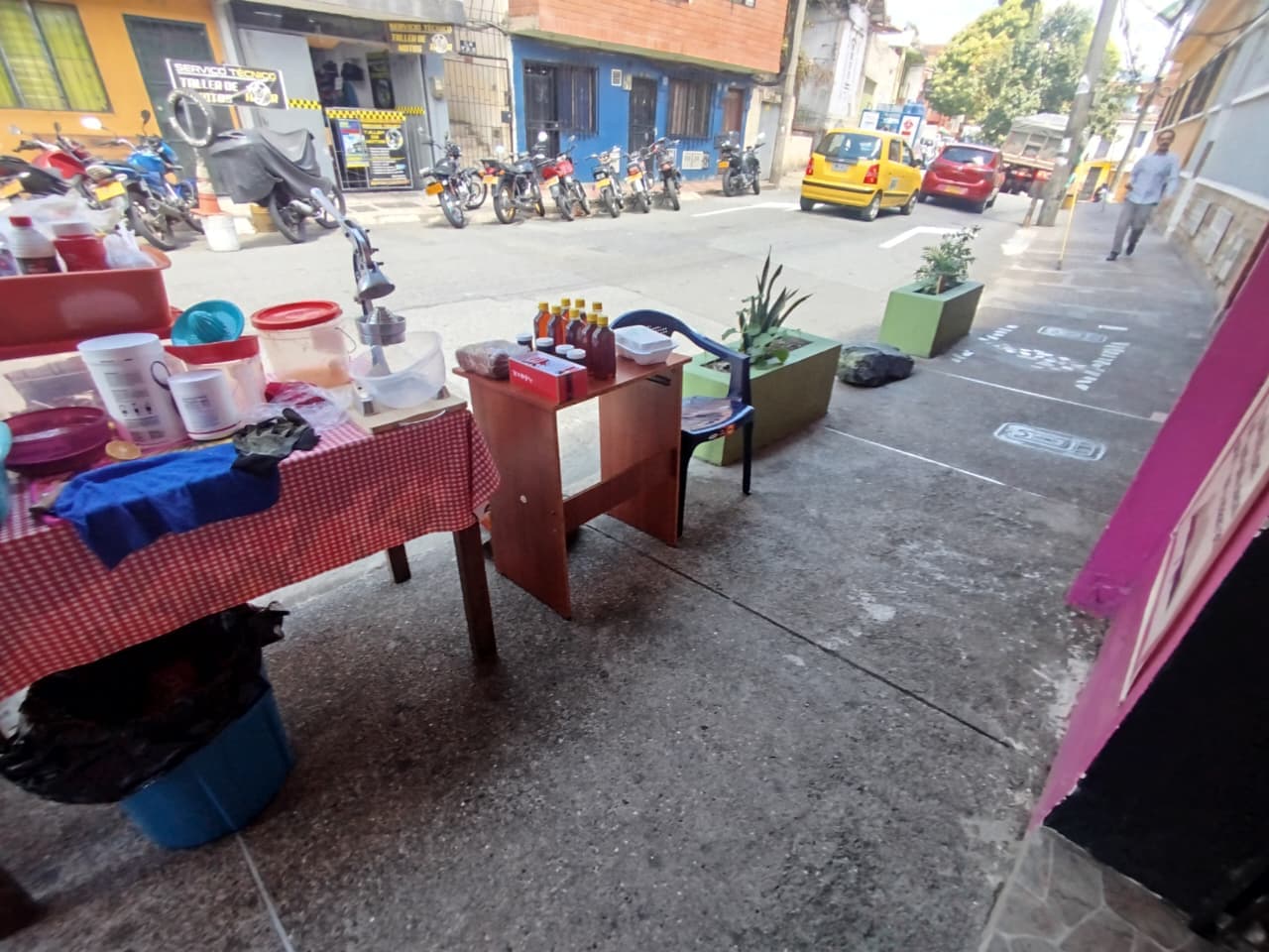 Local en arriendo en La Candelaria, Centro, Medellín — foto 1 de 12