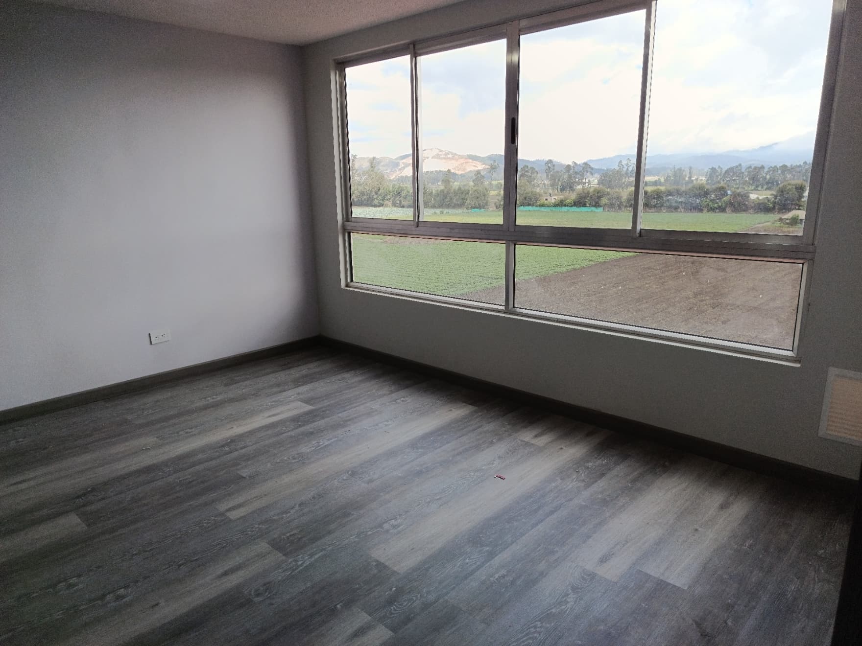 Apartamento en arriendo en Madrid — foto 1 de 19