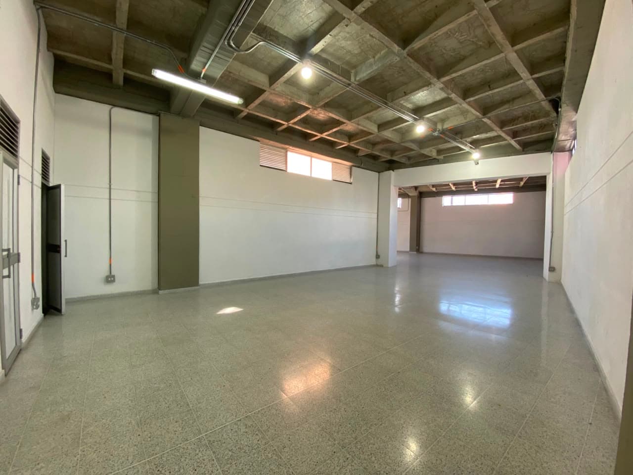 Bodega en arriendo en San Bernardo, Belen, Medellín — foto 5 de 14